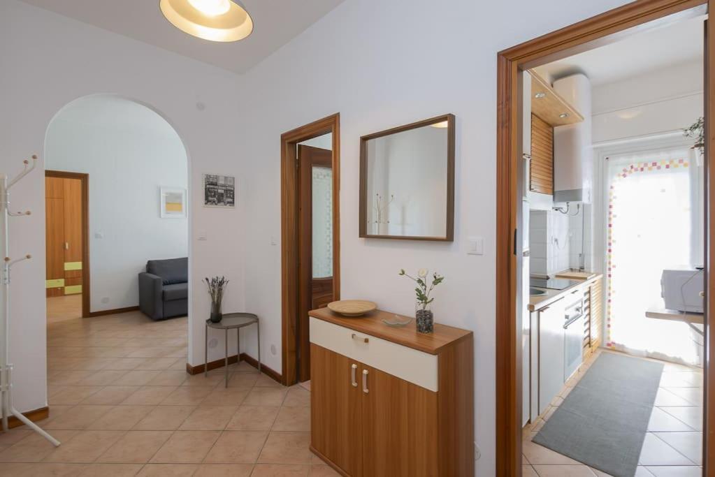 Apartamento Youhosty - Zuretti42 Milán Exterior foto