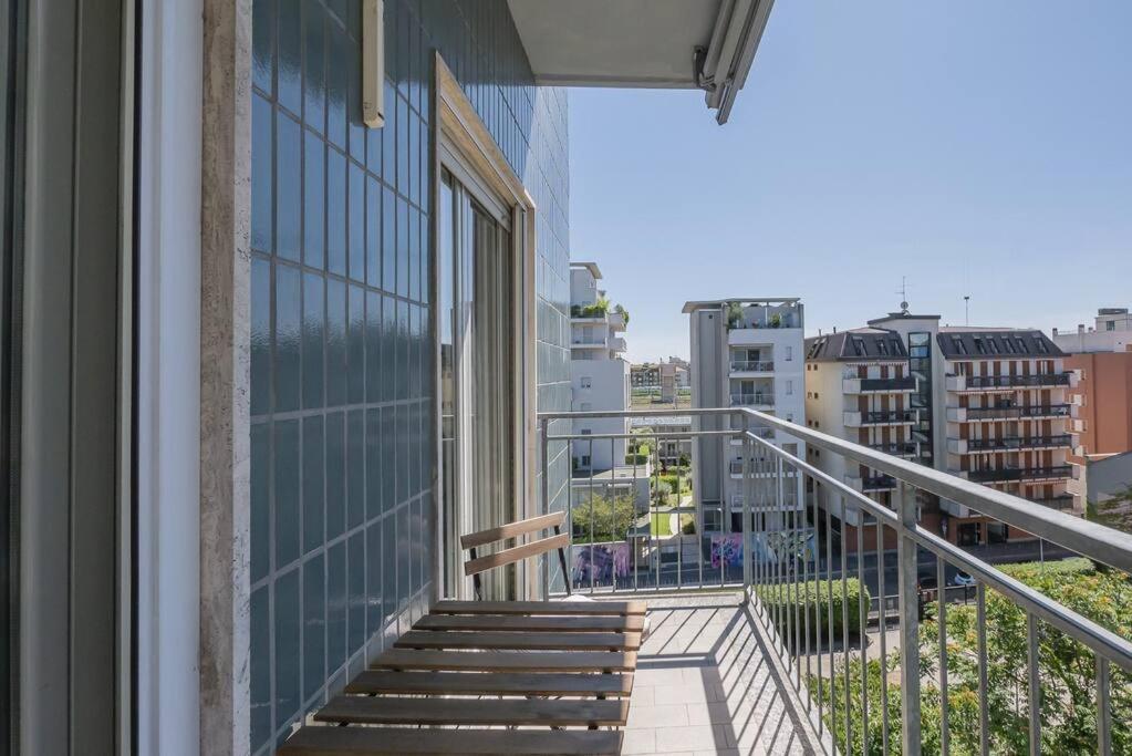 Apartamento Youhosty - Zuretti42 Milán Exterior foto
