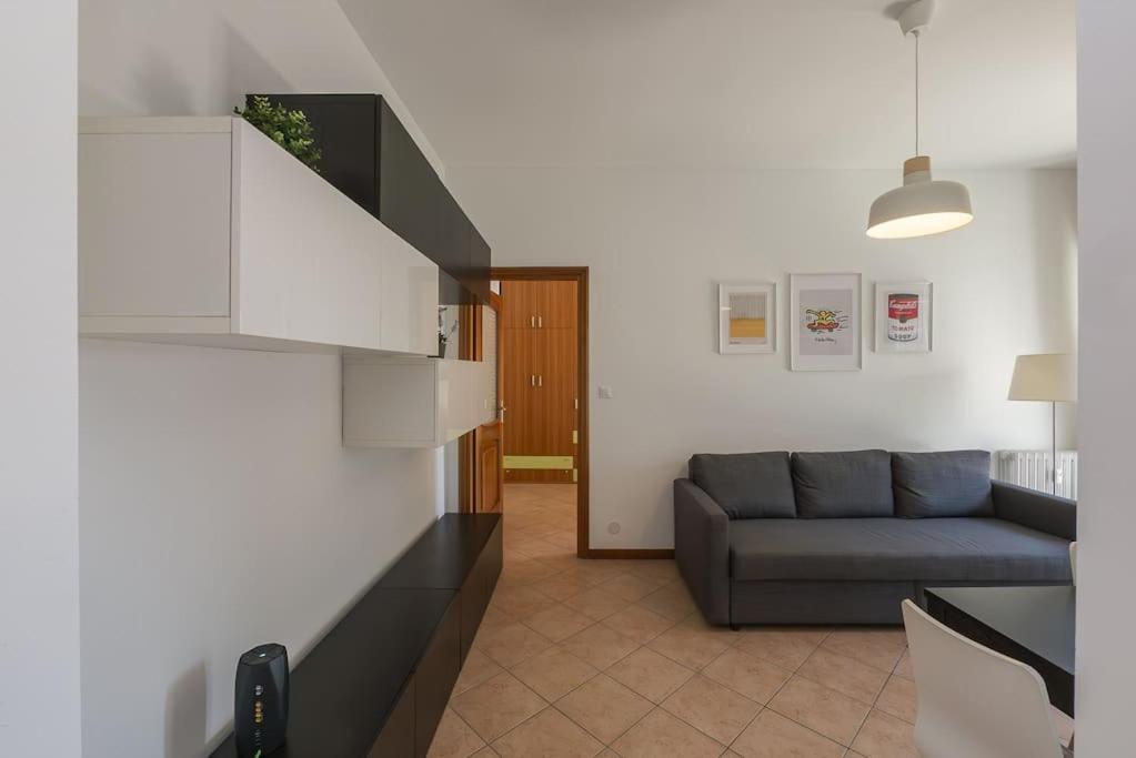 Apartamento Youhosty - Zuretti42 Milán Exterior foto